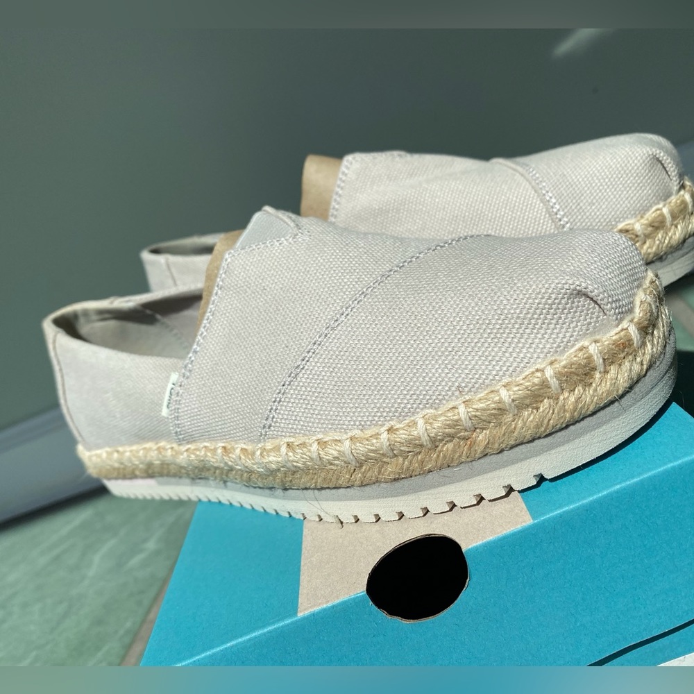 TOMS Alpargata Rope Platform (NWT)